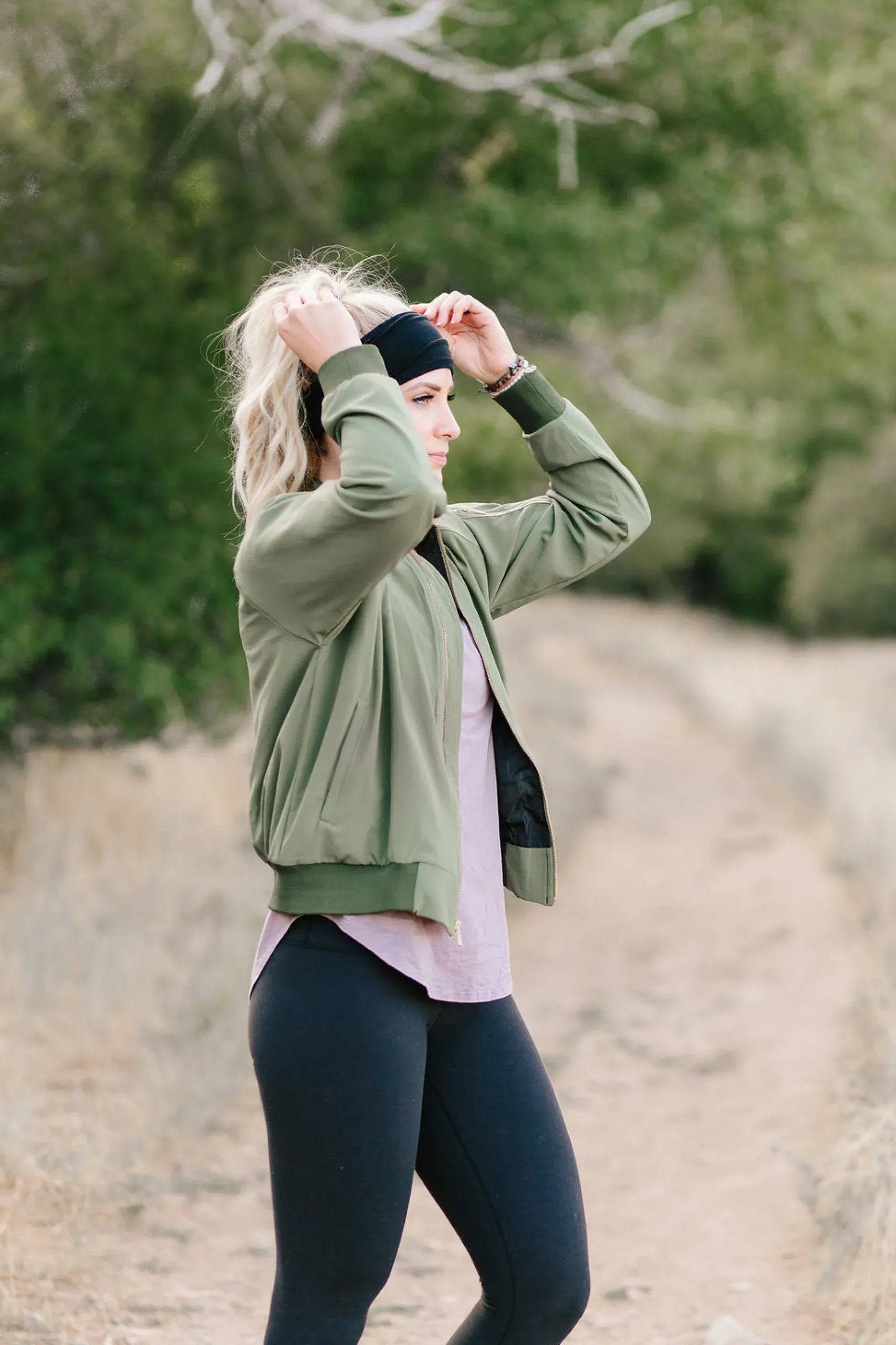 black_basics___headband_12.webp Headbands>Maven Thread BLACK BASICS - 4'' Headband