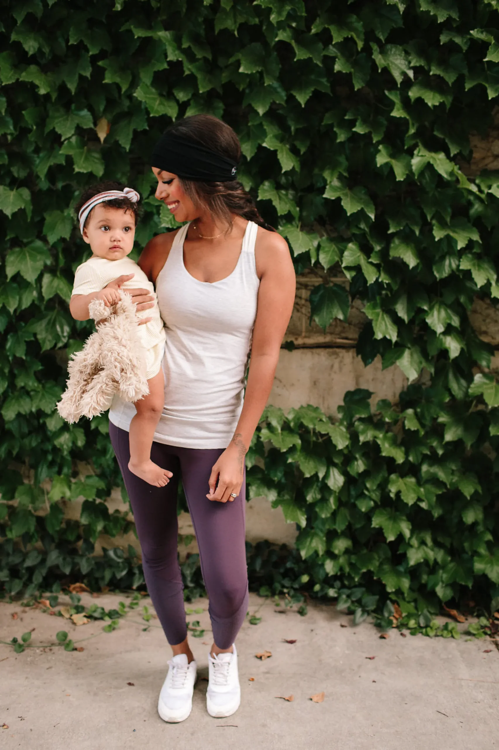black_basics___headband_13.webp Headbands>Maven Thread BLACK BASICS - 4'' Headband