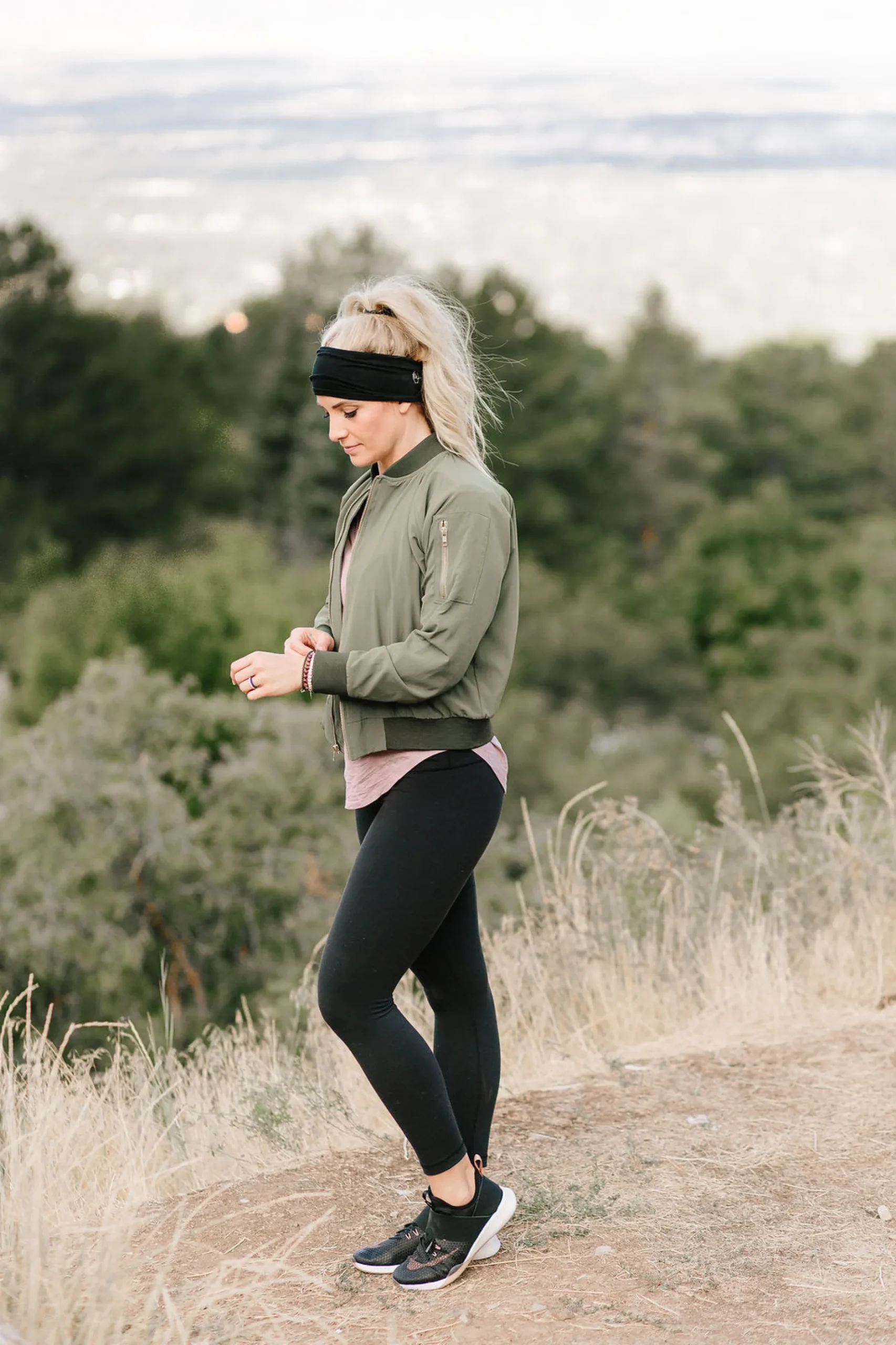 black_basics__pack___head_4.webp Headbands>Maven Thread BLACK BASICS 4 Pack - 4'' Headband