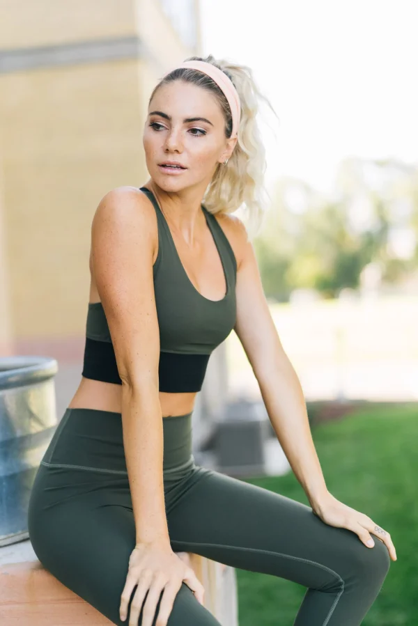Sports Bras>Maven Thread Criss Cross Sports Bra - Olive Green / Black