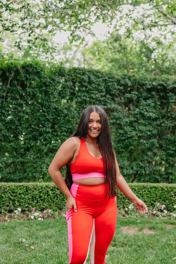 Sports Bras>Maven Thread Criss Cross Sports Bra - Passion Pink