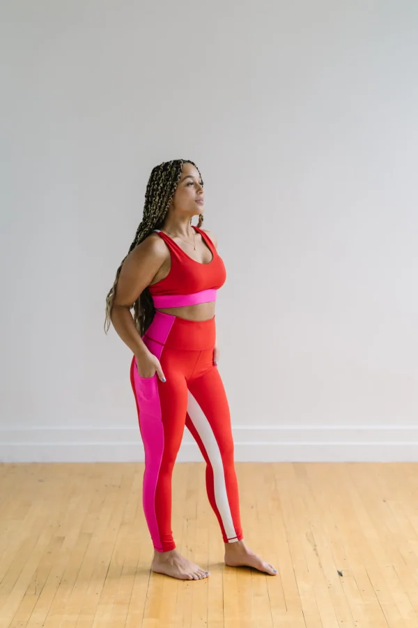 Sports Bras>Maven Thread Criss Cross Sports Bra - Passion Pink