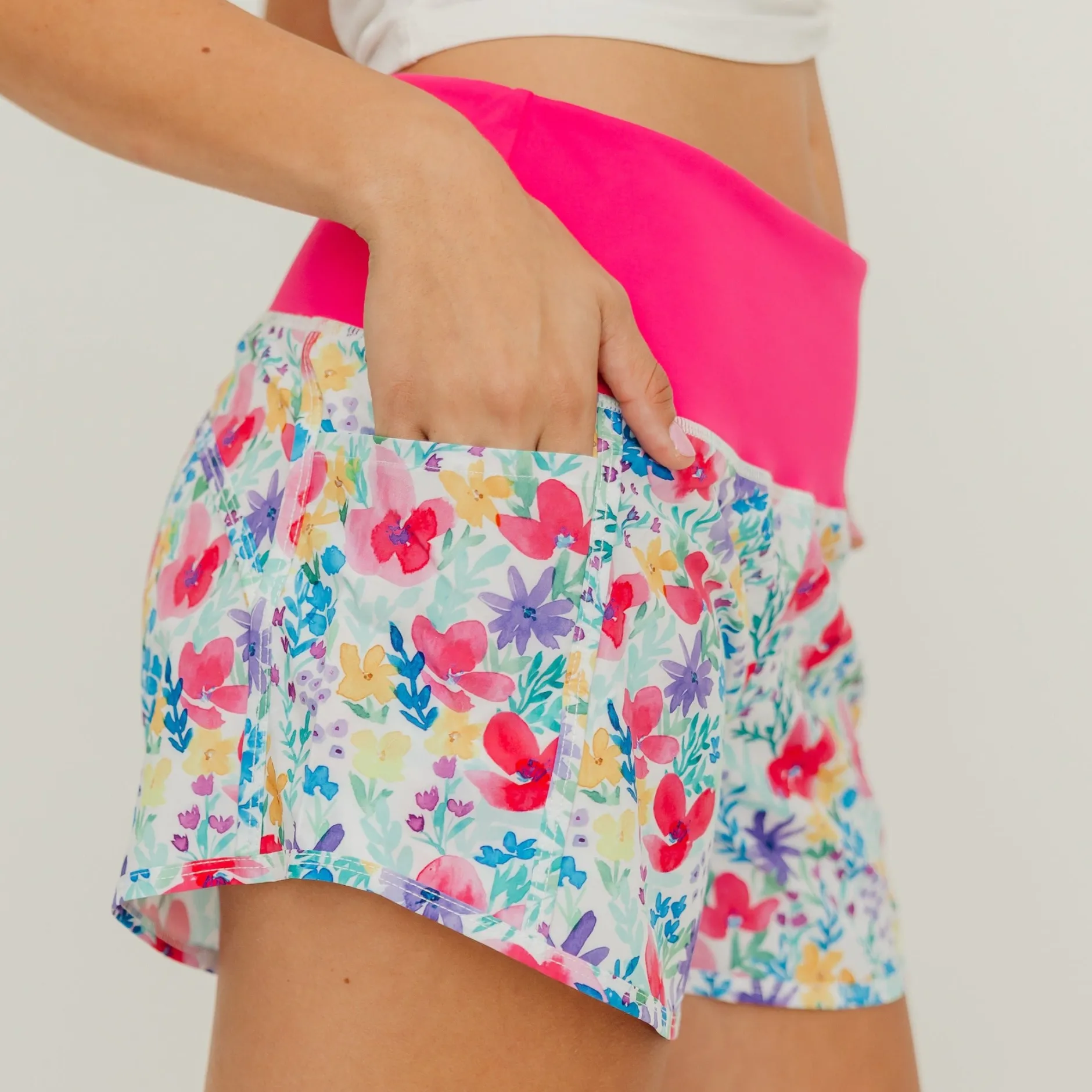 elite_shorts____hot_pink__0.webp Shorts>Maven Thread Elite Shorts - 3.5'' - Hot Pink Floral