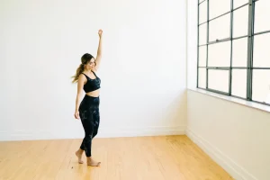 Sports Bras>Maven Thread Fearless Sports Bra - Black Tie Dye