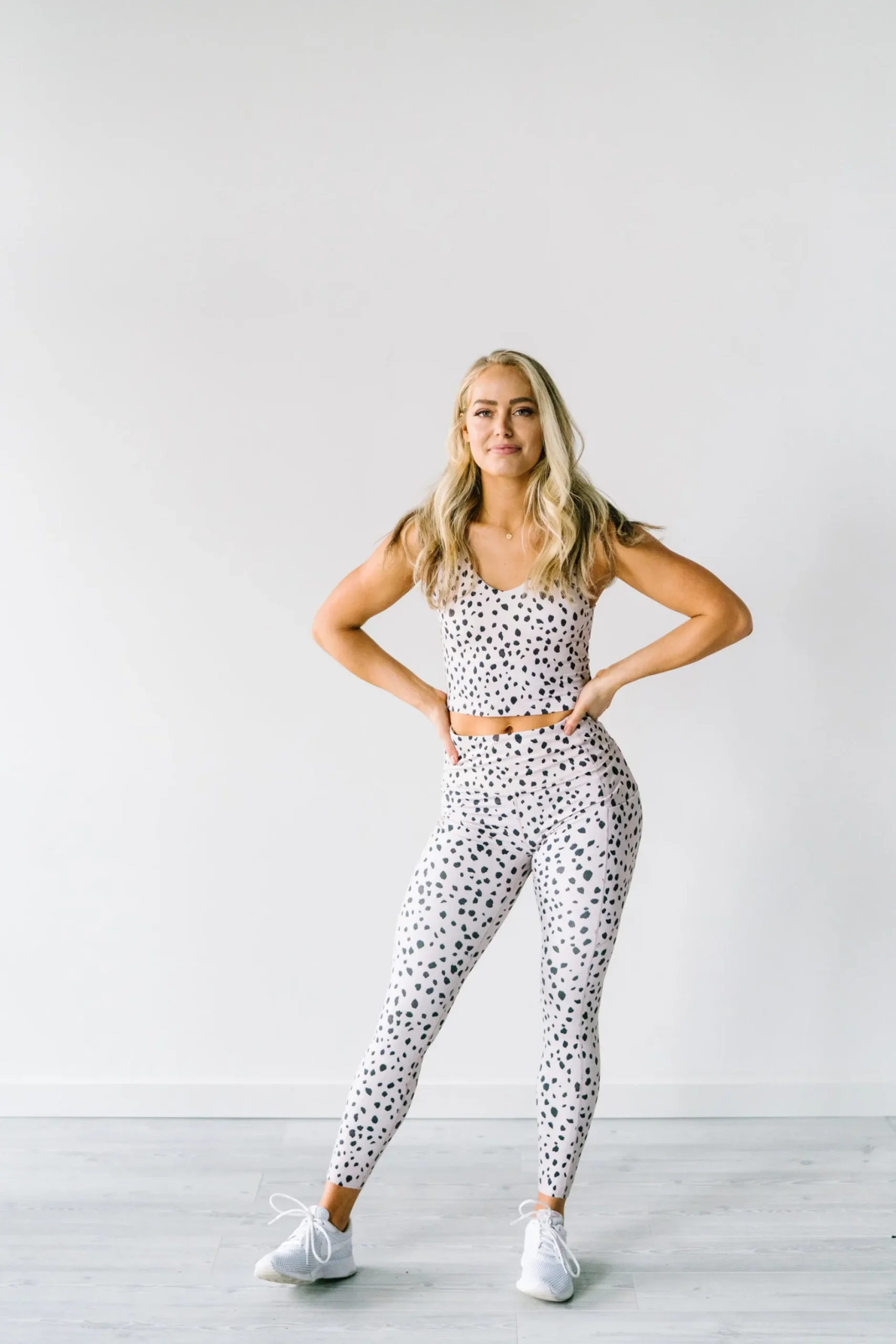 focus_leggings__dalmatian_1.webp Leggings>Maven Thread Focus Leggings - Dalmatian