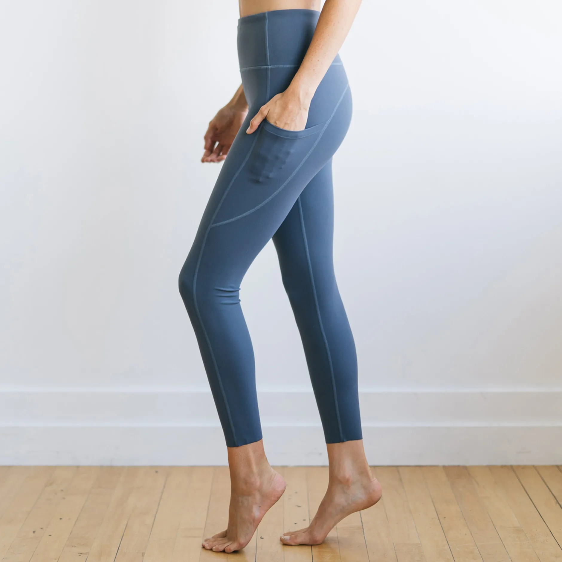 focus_leggings__dusty_blu_0.webp Leggings>Maven Thread Focus Leggings - Dusty Blue