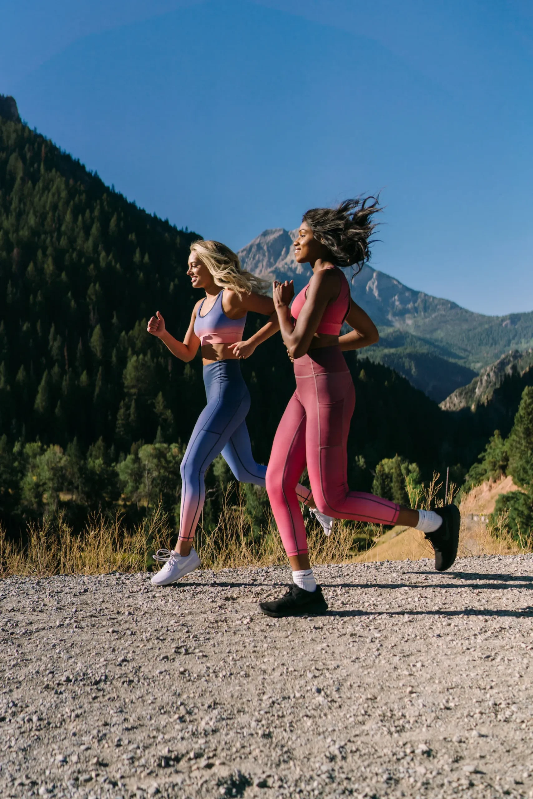 inspire_leggings__peachbl_7.webp Leggings>Maven Thread Inspire Leggings - Peach/Blue Ombre