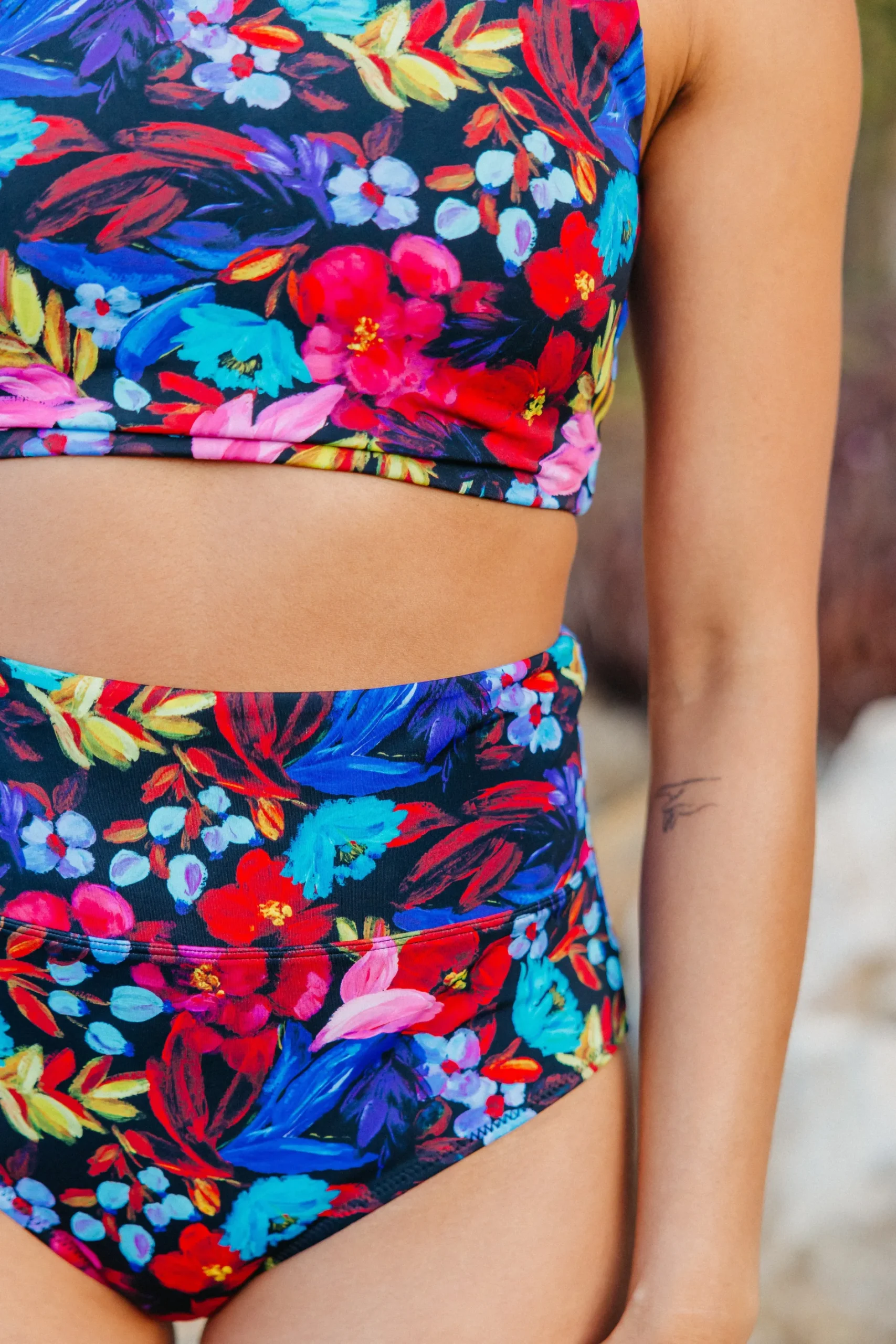 oasis_bikini_top__midnigh_5.webp Swim Tops | Swim Tops>Maven Thread Oasis Bikini Top - Midnight Floral