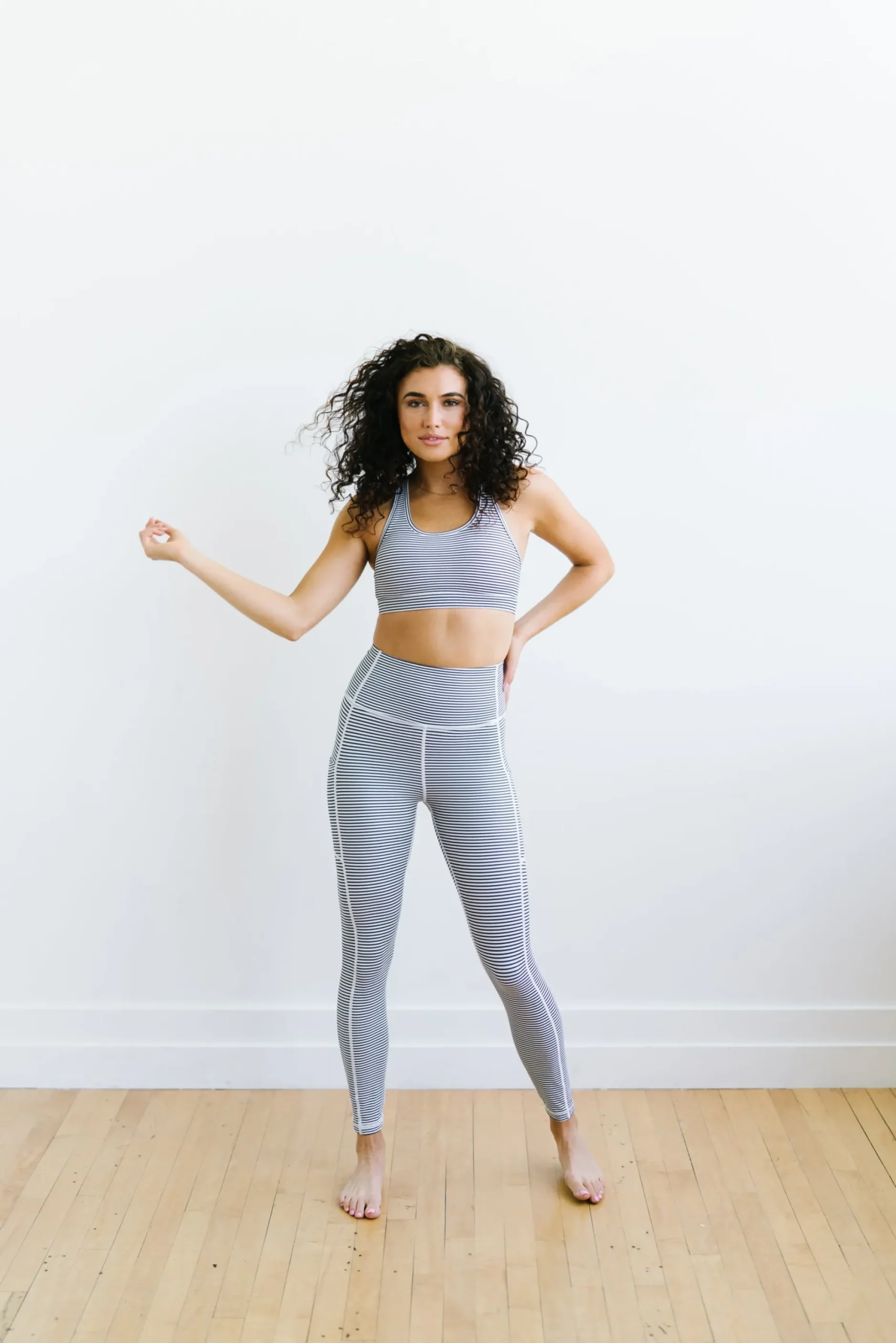 power_sports_bra__buw_str_7.webp Sports Bras>Maven Thread Power Sports Bra - Bu0026W Stripe