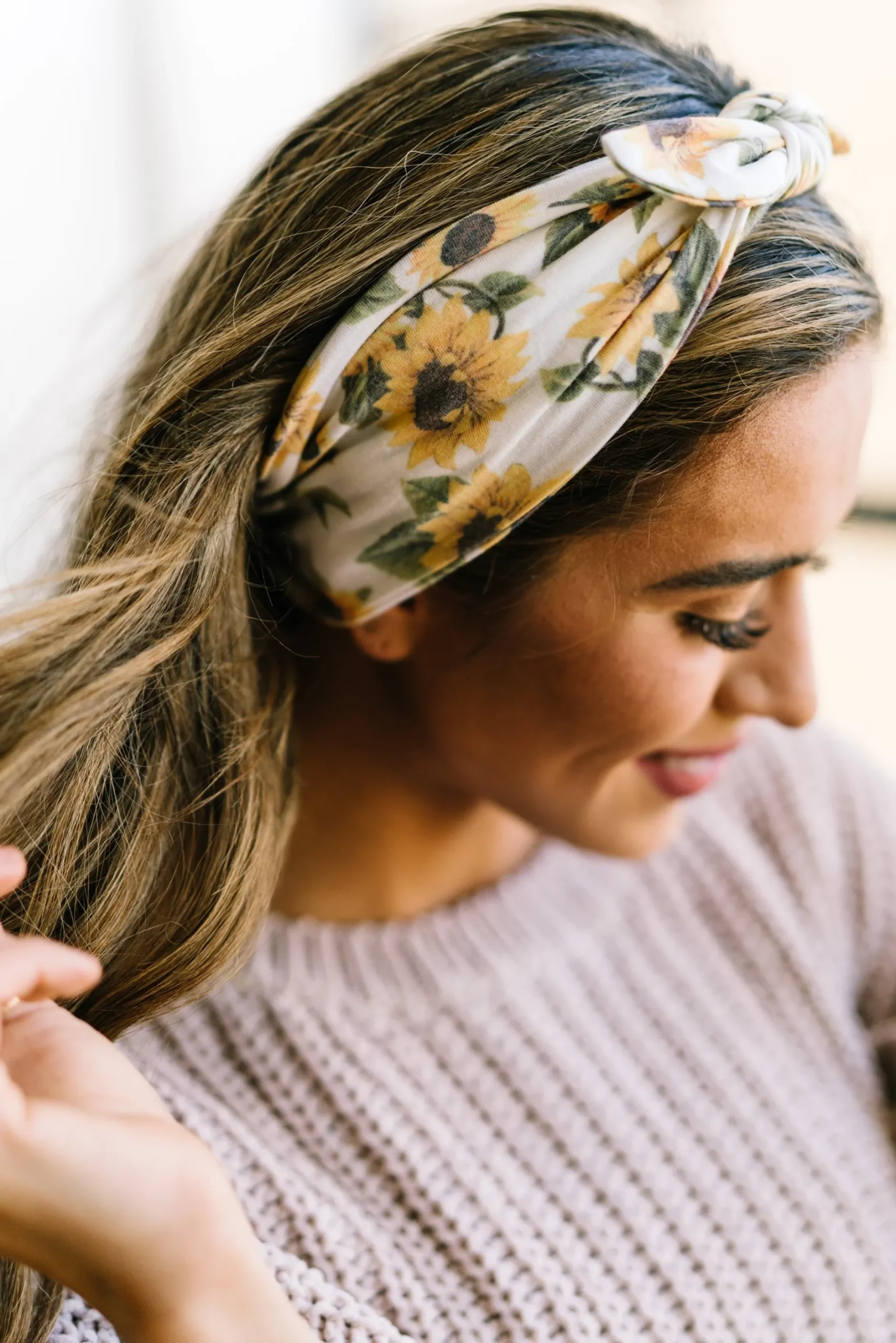 sunflower___bow_headband_1.webp Headbands>Maven Thread SUNFLOWER - 4'' Bow Headband