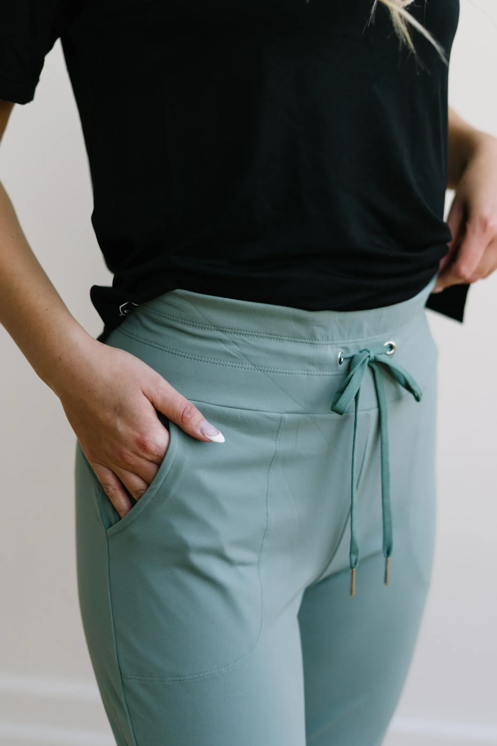 warmup_joggers__sage_5.webp Joggers | Joggers>Maven Thread Warmup Joggers - Sage