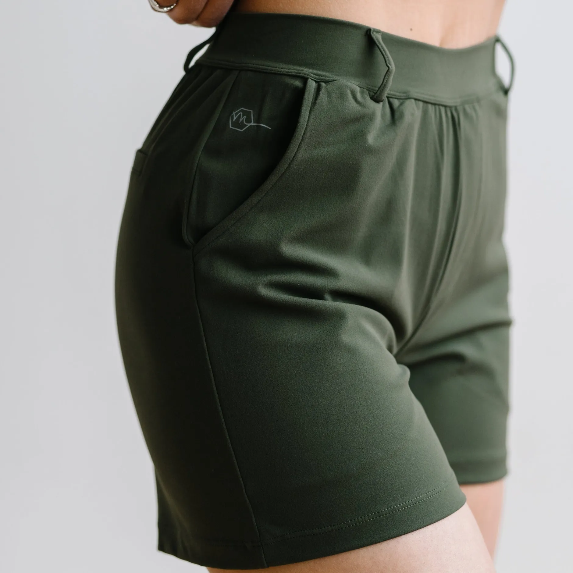 work_hard_play_hard_trous_0-9.webp Trousers | Shorts>Maven Thread Work Hard Play Hard Trouser Shorts - Olive Green
