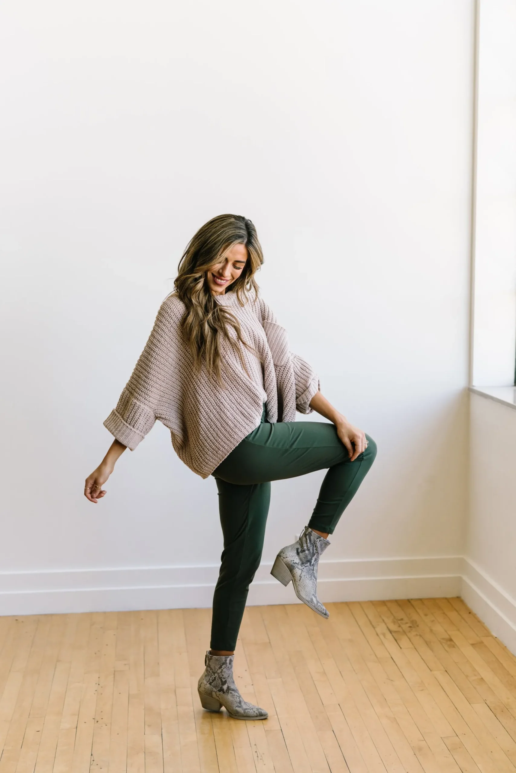 work_hard_play_hard_trous_2-2.webp Trousers | Sweats + Pjs + Lounge>Maven Thread Work Hard Play Hard Trousers - Olive Green