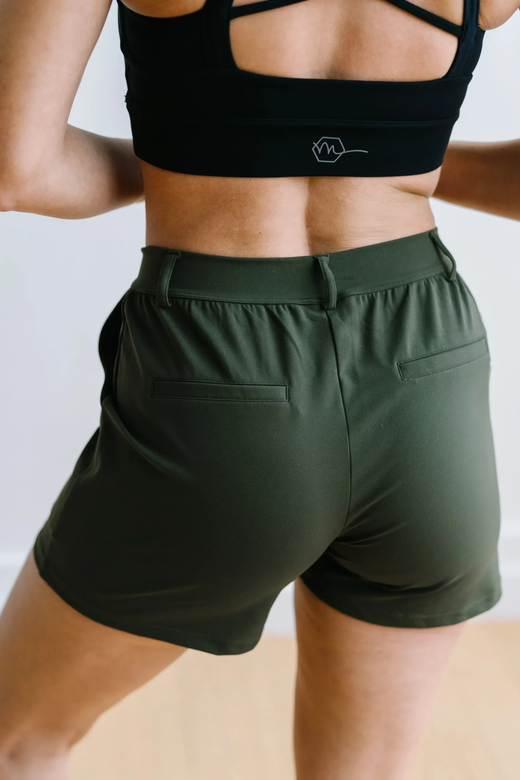 work_hard_play_hard_trous_5-8.webp Trousers | Shorts>Maven Thread Work Hard Play Hard Trouser Shorts - Olive Green